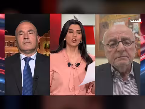 إسرائيل تستخدم النازحين كورقة ضغط على لبنان، وفقًا لمسؤول لبناني سابق