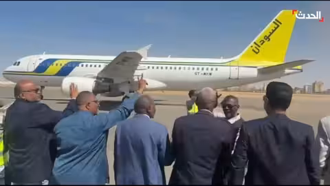 مطار الخرطوم يستقبل رحلة من بورتسودان بعد 3 سنوات