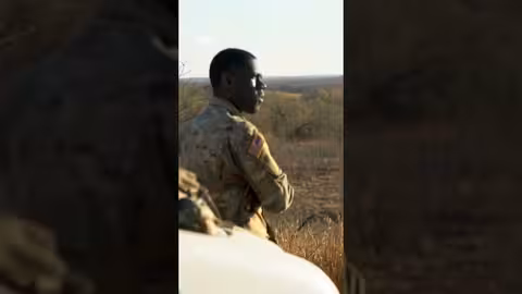 ترمب يسلم الحدود للجيش