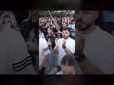 احتجاجات في تيرانا ضد مشروع منتجع فاخر