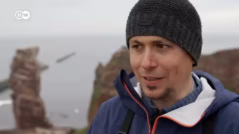 وثائقي | شباك الصيد التائهة - مكبات النفايات البلاستيكية في البحار | وثائقية دي دبليو