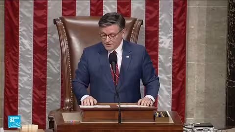 ترامب يطالب بالتحقيق في علاقة إبستين بشخصيات ديمقراطية