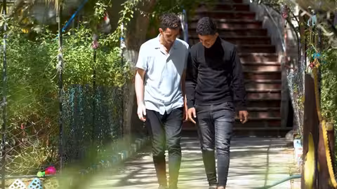 كوكتيل مقالب... نفخ بوق وتقليد حركات