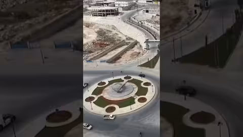 تسليم شاحنة أسلحة من برج البراجنة للجيش اللبناني