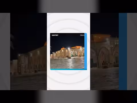 مشاهد فجرية من باحات الأقصى