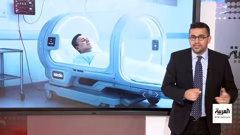 ارتفاع قياسي للذهب وتراجع الدولار: نظرة على التطورات الاقتصادية