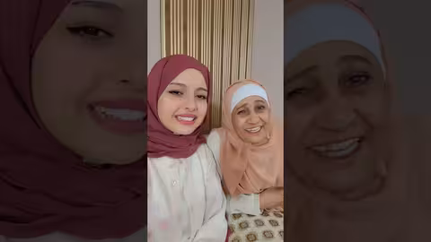 مع الخاله فريحه اثناء تصوير كليب العيد #ماريا_قحطان