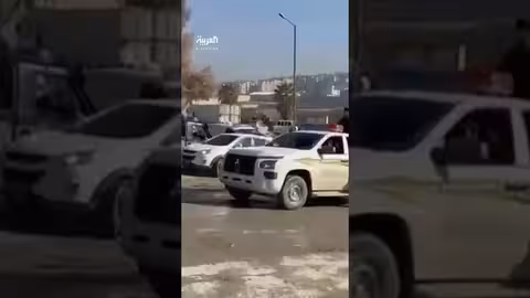 دخول قوات الجيش والأمن السوري إلى حي الشيخ مقصود في حلب