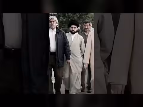 مجتبى خامنئي: من حارس البوابة إلى مرشح لخلافة والده في إيران