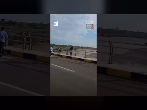 كاميرا الجمهورية توثق فيضانات وادي موزع بعد أمطار غزيرة