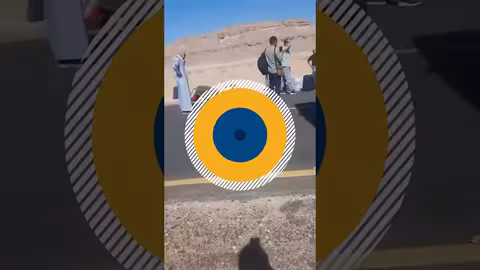 مسافر يمني يحطم زجاج حافلة خوفاً من حريق بعد حادثة العرقوب