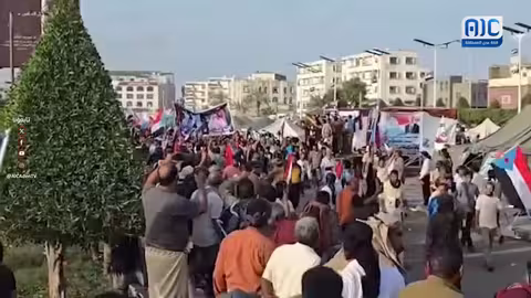 حشود من يافع تتجمع في عدن للمطالبة بدولة الجنوب العربي