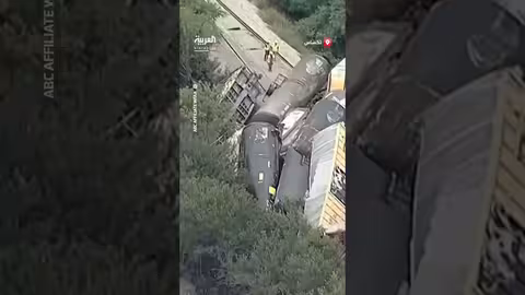 خروج قطار عن مساره في تكساس: لقطات جوية