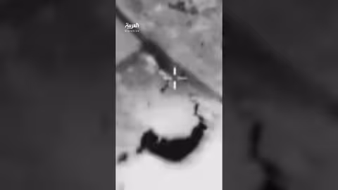 الجيش الإسرائيلي يستهدف مواقع لحزب الله في جنوب لبنان