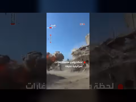 قصف مصنع بلاستيك في غزة