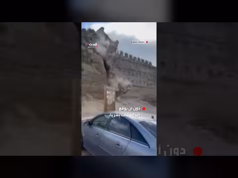 انهيار برج تاريخي في إسبانيا دون إصابات