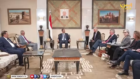 وزير الداخلية يناقش مع المبعوث الأممي تعزيز الأمن والاستقرار باليمن