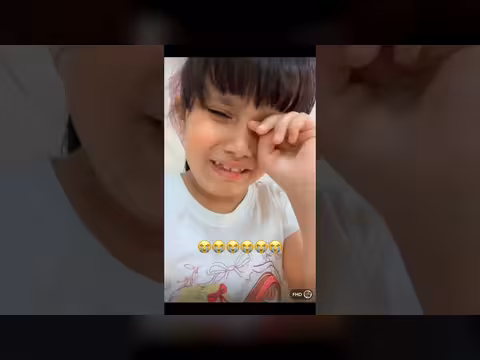 عبدالخالق وناهي في غرفه العمليات