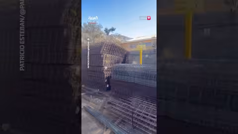 زلزال تشيلي: مبنى يهتز بعد الهزة الأرضية