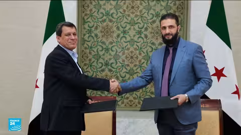 وقف إطلاق النار في حلب لمغادرة المقاتلين الأكراد