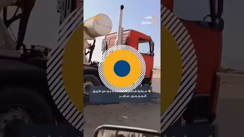 مأرب: مقاول يبادر بسفلتة طريق المجمع - صافر بعد حادث مأساوي