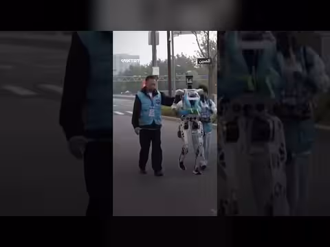 روبوتات تتفوق على العدائين البشر في سباق نصف ماراثون