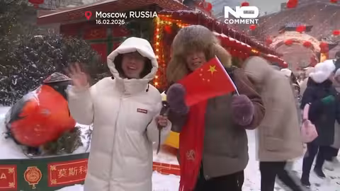 احتفالات رأس السنة القمرية في موسكو: رقصات التنين والفوانيس تزين المدينة