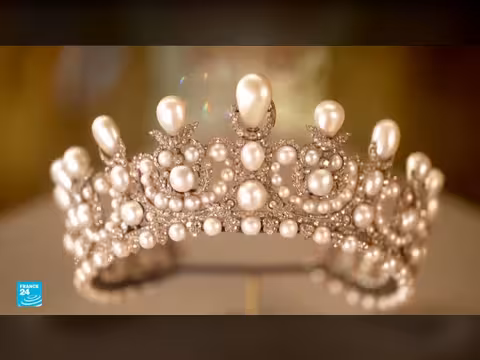 استقالة مديرة متحف اللوفر بعد سلسلة أزمات