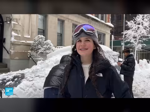 عاصفة ثلجية تجتاح شمال شرق أمريكا وتُعيق الحياة