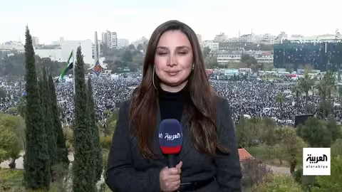 هدية من ولي العهد السعودي: قطعة من ستار الكعبة في الجامع الأموي بدمشق