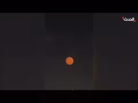 مشاهد تظهر إطلاق صواريخ من مناطق سكنية في طهران