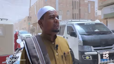 قصصهم: سعيد بامصري... 50 عاماً في الحفاظ على التراث النجار