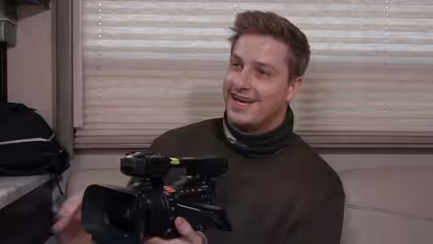 الشرق ديسكفري: فريق استكشافي في مصحة ويفرلي هيلز المسكونة