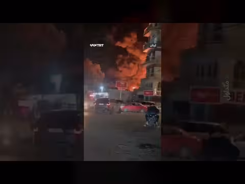 حريق كبير في منشأة بلاستيكية في بيروت