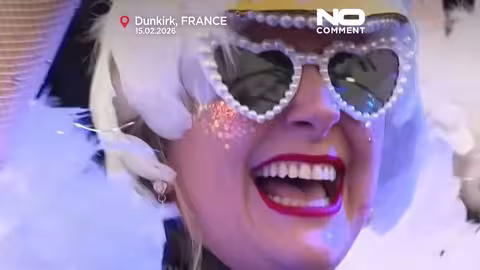فرنسا تفوز ببطولة العالم لصراخ النورس في كرنفال دانكيرك
