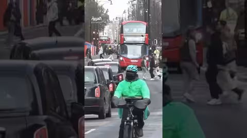 بريطانيا تطلق برنامج "سنة الفجوة العسكرية" لجذب الشباب