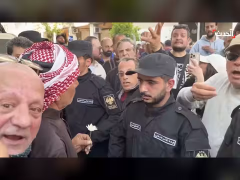 الداخلية السورية تنظم التظاهر السلمي
