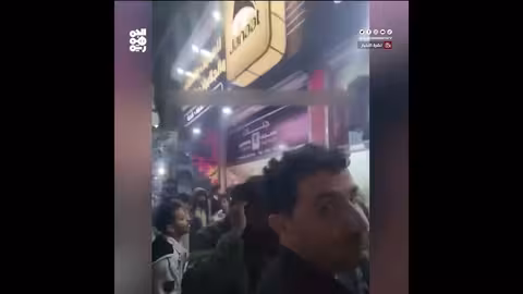 إحراق مسلحين متجر عباءات نسائية في صنعاء..وتصاعد الجرائم