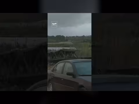 دمار جسر القاسمية جنوبي لبنان بعد قصف إسرائيلي