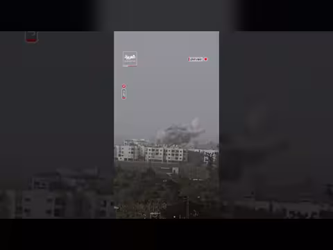 قصف إسرائيلي يستهدف مبنى في صور