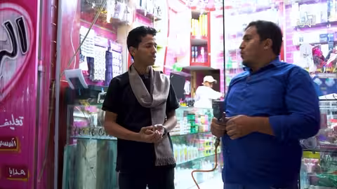 رحلة خطاط في حفظ كتاب الله... كيف كان لبركة القرآن أثر كبير في نجاحه؟