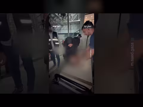 أم فلسطينية تتوسل للطبيب لإنعاش طفلها الشهيد