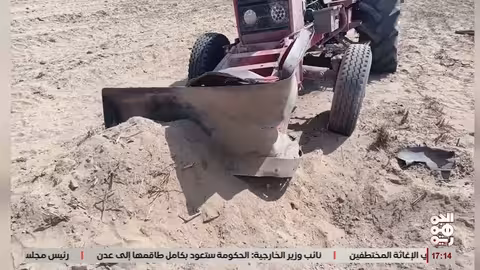 إصابة مزارع وتضرر حراثه بانفجار لغم حوثي في حيس الحديدة