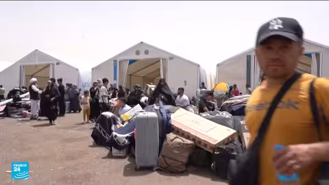 عودة الأفغان من إيران: أزمة إنسانية متفاقمة