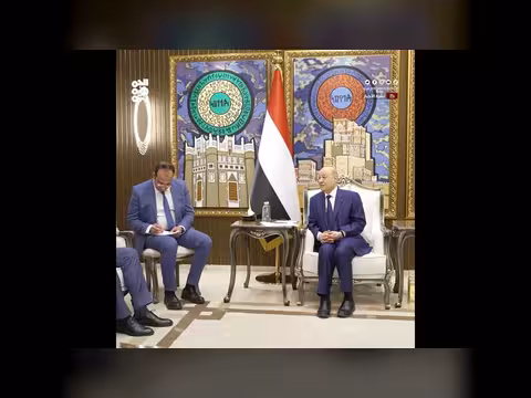 العليمي: السلام لن يتحقق بمكافأة الحوثي