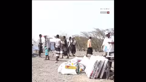 الخلية الإنسانية تقدم مساعدات لأسرة من ذوي الاحتياجات في موزع