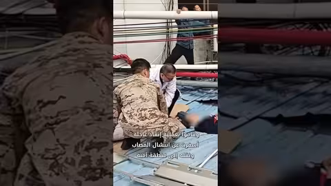 إنقاذ عامل بعد سقوطه من الطابق الثاني عشر