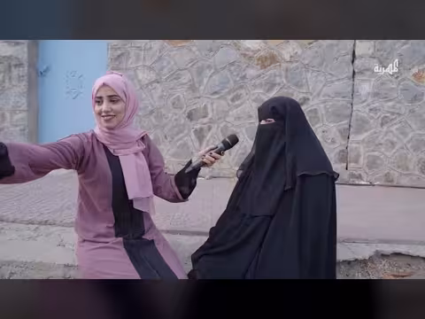 أرملة يمنية تواجه صعوبات الحياة بإيمان وصبر