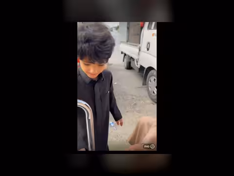 عبدالخالق وناهي في عربيه ناهي الجديده