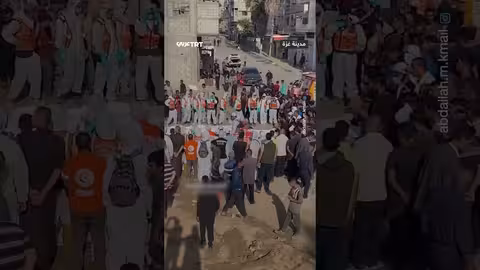 غزة: الدفاع المدني الفلسطيني ينتشل أكثر من 80 شهيداً من عائلة شحيبر